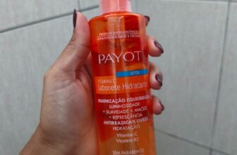 PAYOT Sabonete Liquido Detox, Vitamina C 220ml DE 34 | POR 19,90 https://amzn.t…