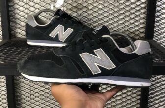 Tênis New Balance Camurça 373v2 – Quatro Opções de Cores DE 437,99 | POR 233,74…