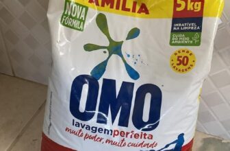 OLHA O OMÃO PASSANDO Omo Sabão em Pó Lavagem Perfeita 4Kg DE 67,99 | POR 40,35  …