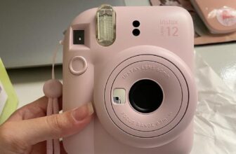 PRA GUARDAR AS MELHORES MEMÓRIAS Câmera Instax Mini 12 DE 449 | POR 342 CUPOM: C…