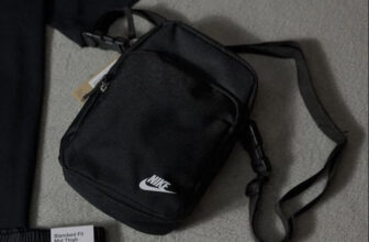 A DA MODA DA NIKE Pochete Nike Heritage DE 299 | POR 89 em 4x CUPOM: PROMOMELI o…