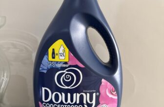 O CHEIRO É OTIMO, MAS O GOSTO NEM TANTO Downy Amaciante Concentrado Brisa Intens…
