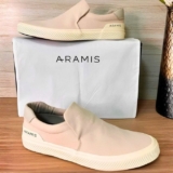 NADA DE FALAR QUE É TÊNIS DE PAI Tênis Aramis Daily Slip Canvas Bege DE 184 | PO…