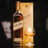 JOGUE OURO NA MESA E DEIXE ACONTECER Whisky Johnnie Walker Gold Label 750ml POR …