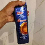 ANTICASPA E AINDA AJUDA COM A QUEDA CAPILAR Clear Shampoo Anticaspa Men Queda Co…