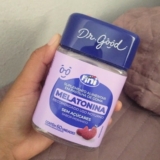 AGORA VOCÊ DORME Melatonina Em Gomas Sabor Morango 60 Gomas Fini Dr Good DE 60 |…