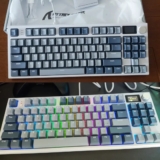 A PECINHA MÁGICA DO SETUP Teclado Mecânico Attack Shark K86 POR 256,39 CUPOM: OF…