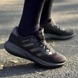 PARA O TREINO DO DIA-A-DIA Tênis Response Runner adidas DE 299,99 | POR 169,99 e…