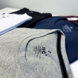 CAMISETA BÁSICA PRA COMBINAR COM QUALQUER LOOK Kit com 5 Camisetas Slim Fit Algo…