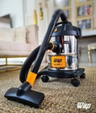 SUGA TUDO!! Aspirador Pó e Água WAP GTW Inox 20 com Soprador 1600W 160Mbar 20 Li…