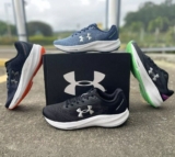 PISANTE COM DESCONTIN Tênis Esportivo Charged Starlight Se Under Armour DE 379 |…