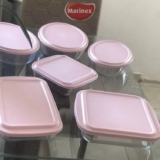 SERVIR O BANQUETE PRA FAMILYConjunto Assadeiras 6 Peças com Tampa Cor Rosa – Mar…