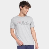 Camiseta Fila Letter Outline Masculina De: R$ 99,99 Por apenas: R$ 61,74 (Não en…
