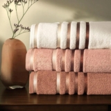 SE É KARSTEN EU NEM DISCUTOJogo De Toalhas Banho Lumina 5 Karsten DE 319 | POR 1…