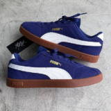 6 CORES DISPONÍVEIS PARA VOCÊ ESCOLHER Tênis Puma Club II DE 399 | POR 233,39 em…