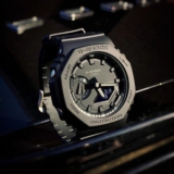 NUNCA PERDE A MAJESTADE Relógio Casio G-shock Carbon DE 818 | POR 343 em 12x CUP…