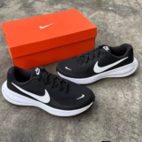 VÁRIAS CORES PRA TU ESCOLHER Tênis Nike Revolution 8 DE 399,99 | POR 299,99 http…