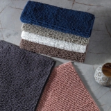 PRA TU NÃO SAIR MOLHANDO A CASA TODA! Kit 3 Tapetes De Banheiro Microfibra Bolin…