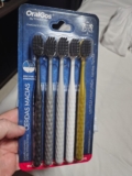 MACIA MACIA OralGos Escova de Dente Adulto Cerdas de Carvão Ativo, 5 Unidades   …