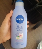 HIDRATAR ESSAS CANELA SECA NIVEA Loção Hidratante Óleos Essenciais Flor de Cerej…
