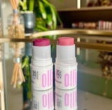 ✨Ollie 3 em 1: Blush, Batom e Sombra em Bastão…