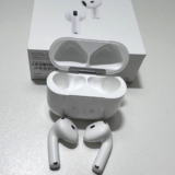 A EXPERIÊNCIA QUE SEU OUVIDO MERECE Apple AirPods 4 POR 1.003 no Pix Regate o CU…