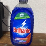 DEIXA SUAS ROUPAS BRILHANTES  Brilhante Limpeza Total – Lava Roupas Líquido 3L D…