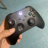 CONTROLE DE XBOX PASSANDO Controle sem Fio Xbox X | S DE 499 | POR 324 CUPOM: M3…