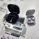 LANÇAMENTO DA SAMSUNG Fone de Ouvido Samsung Galaxy Buds Core DE 599 | POR 259,9…