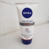 BASTA DESSA MÃO RESSECADA NIVEA Creme para Mãos Reparação com Dexpanthenol 75g  …