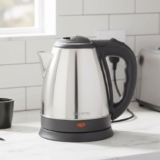 FAÇA TEU CHAZIN Chaleira Elétrica Inox 127v POR 43,90 https://amzn.to/4pNRWBc…