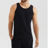 O CALOR TÁ CHEGANDO HEIN Kit Com 3 Regatas Masculinas Básicas Slim Hering DE 110…