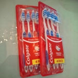 VAMO ESCOVAR ESSE DENTIN?  4 Escovas de Dente Colgate Classic Clean Macia POR 11…