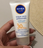 PRECINHO PRA PROTEGER SEU ROSTINHO DO SOL NIVEA SUN Protetor Solar Facial Toque …