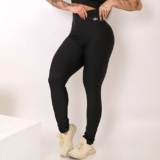PRECINHO NA LEGGING Calça Legging Zero Transparência Cintura Alta Koenig POR 29,…