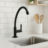 LAVA ESSA LOUÇA SEU PORQUEIRA Torneira De Pia 1/4v Preto Brilhante POR 25,50 htt…